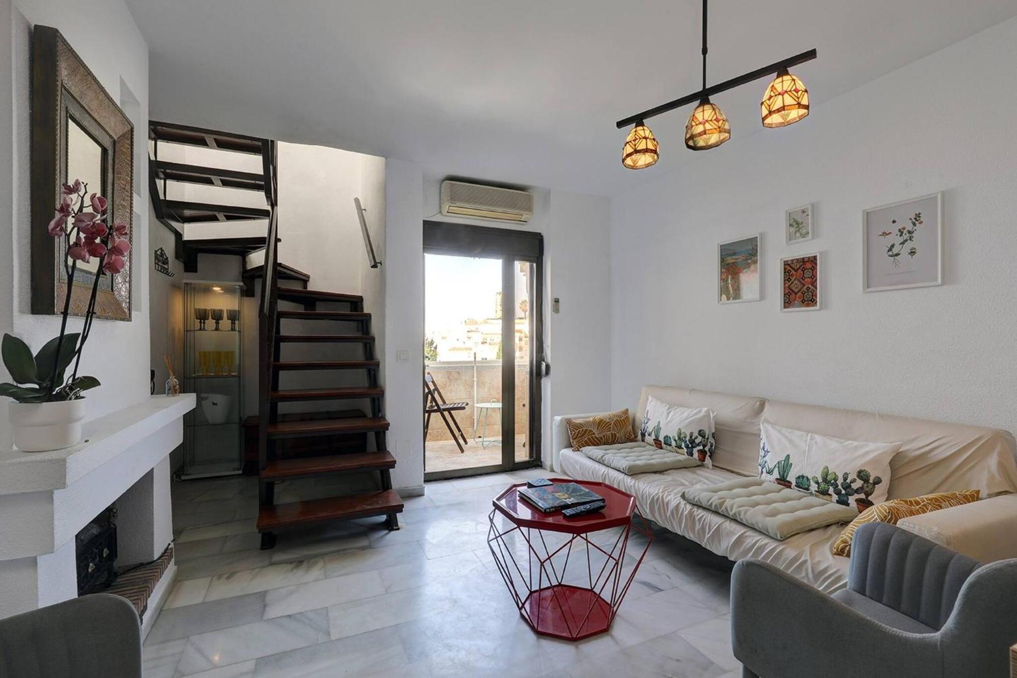 082 - Stunning Sea Views Beachfront Apartment 베날마데나코스타 외부 사진