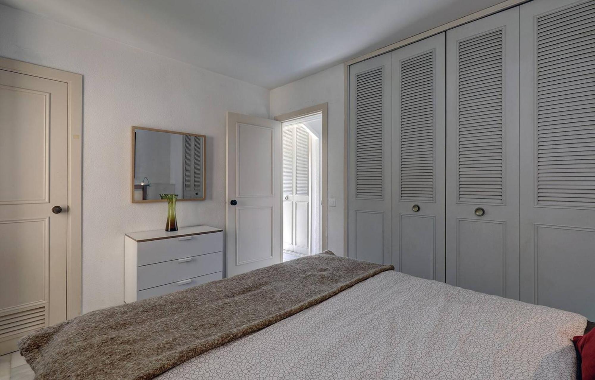 082 - Stunning Sea Views Beachfront Apartment 베날마데나코스타 외부 사진