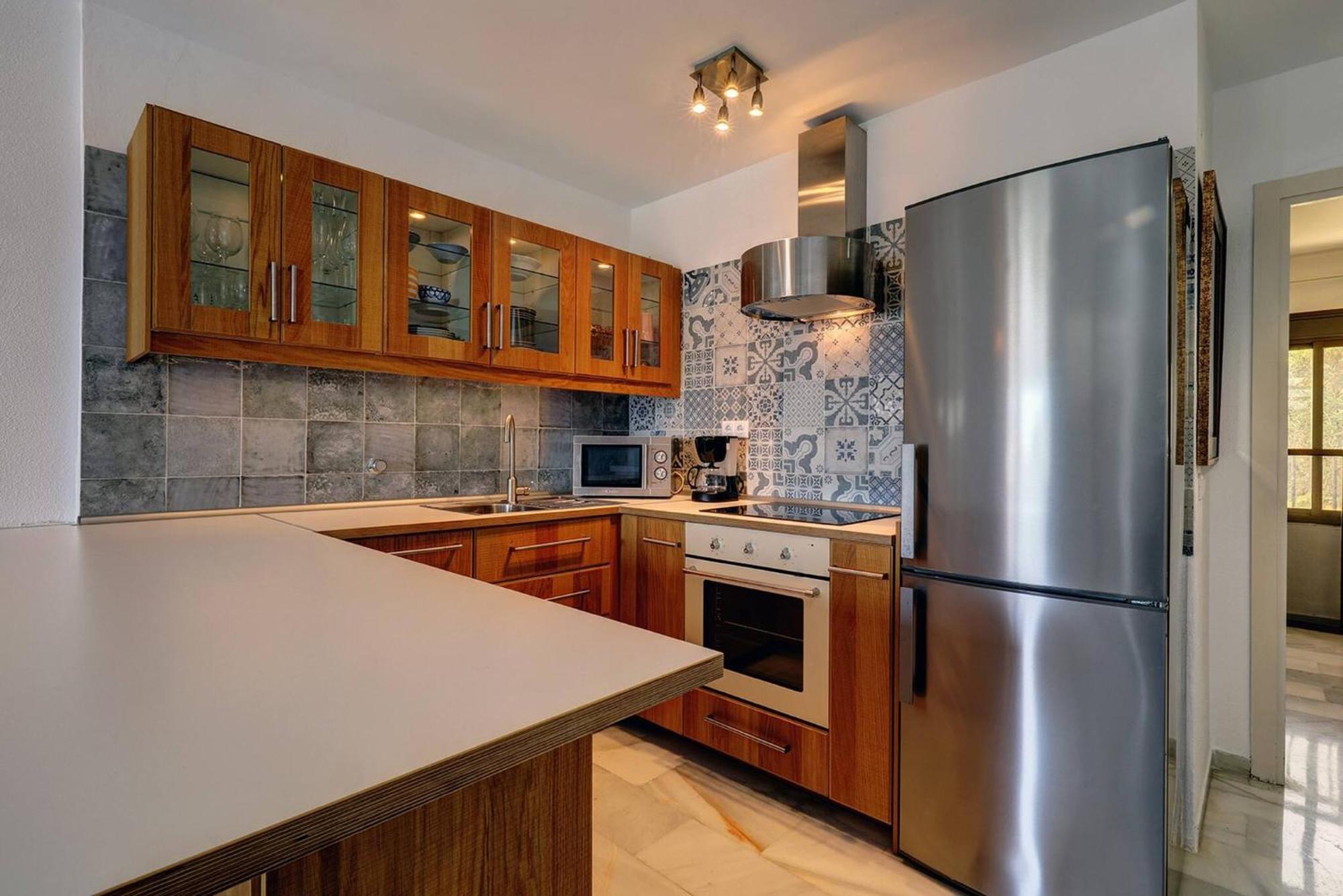 082 - Stunning Sea Views Beachfront Apartment 베날마데나코스타 외부 사진