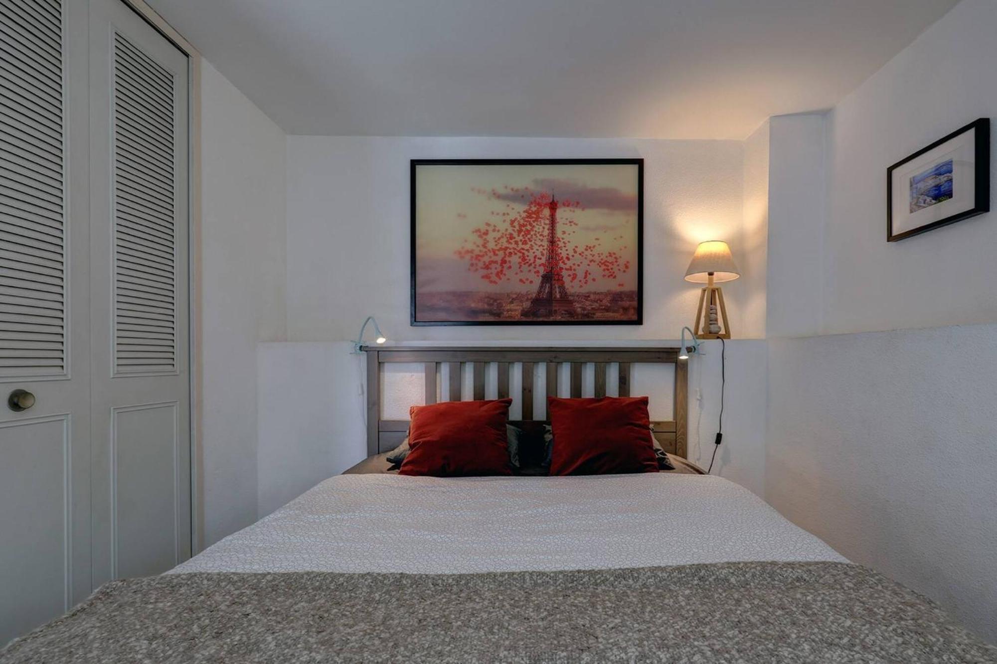 082 - Stunning Sea Views Beachfront Apartment 베날마데나코스타 외부 사진