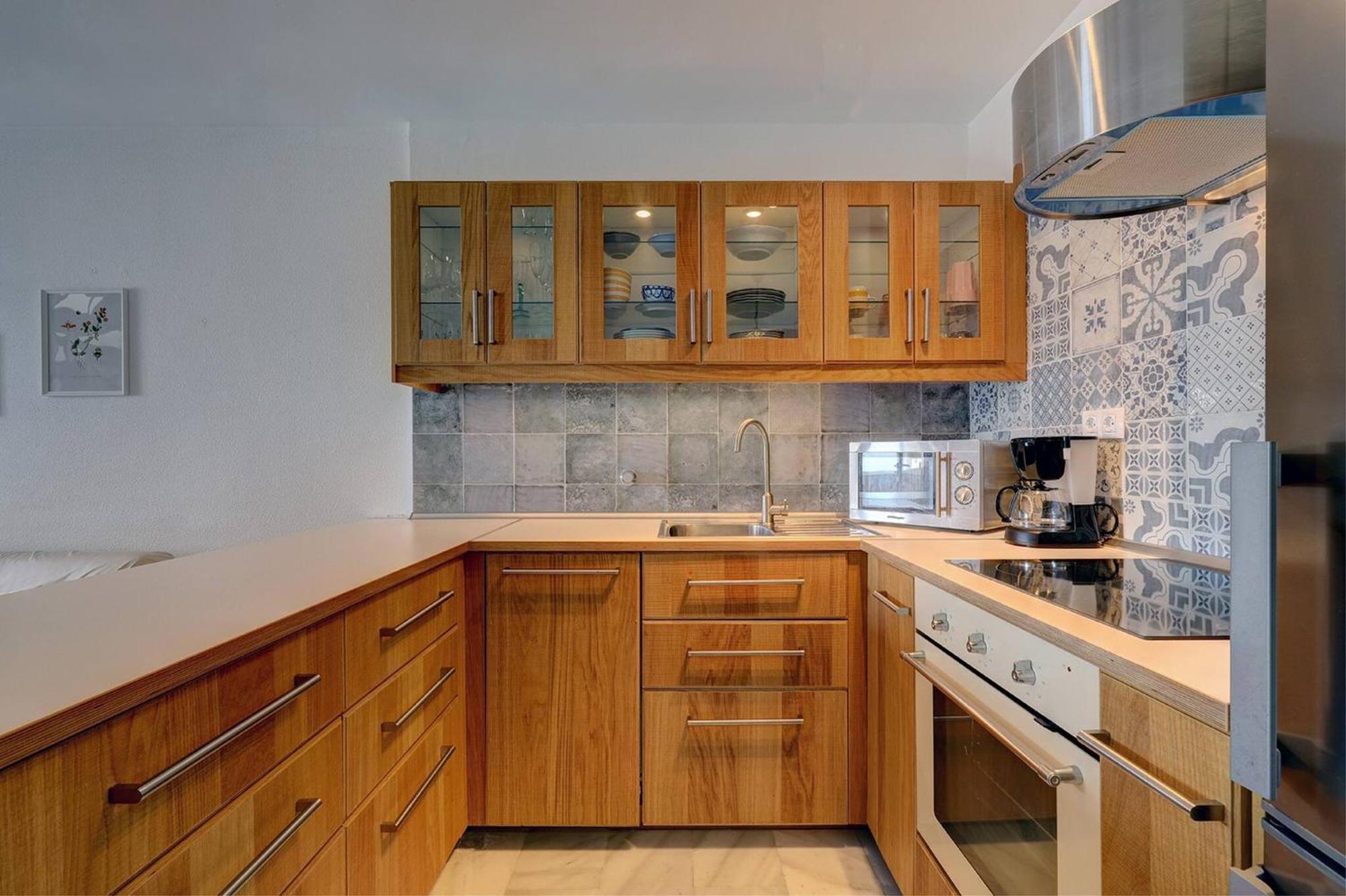 082 - Stunning Sea Views Beachfront Apartment 베날마데나코스타 외부 사진